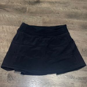 Lululemon black skirt